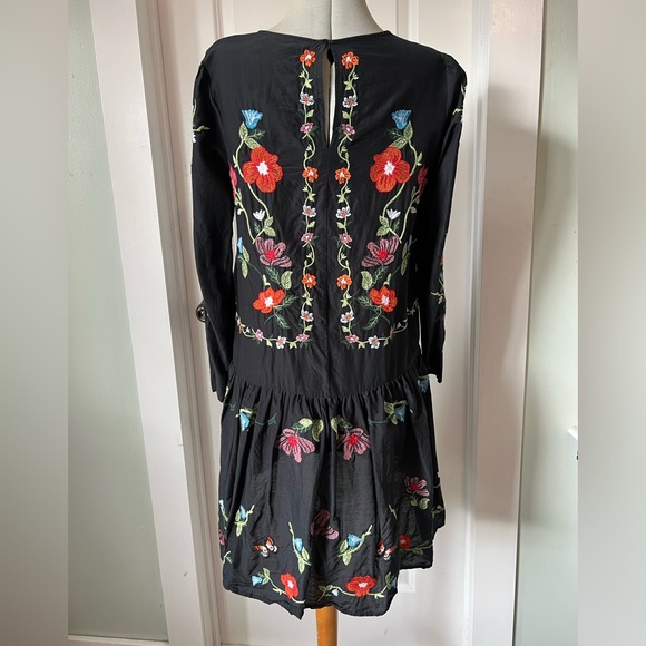 ZARA FLORAL EMBROIDERED DRESS BLACK SIZE S - Picture 3 of 3
